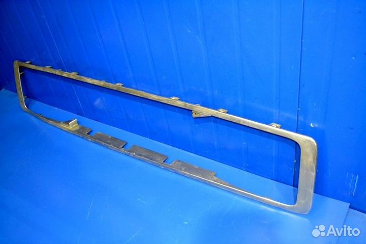 Рамка верхней решетки радиатора volvo FH12 2-seeri