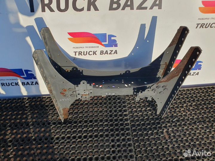 Траверса рамы поперечная