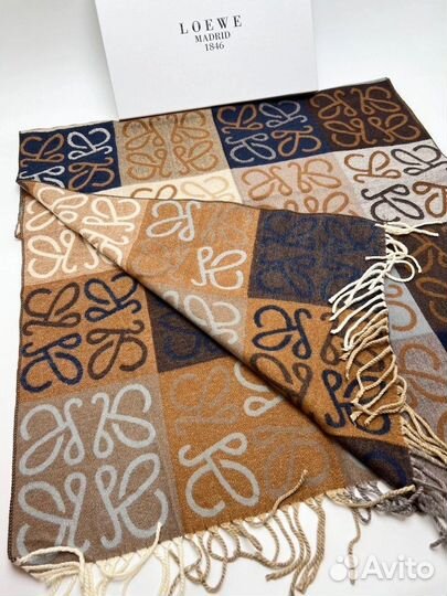 Шарф/палантин Loewe