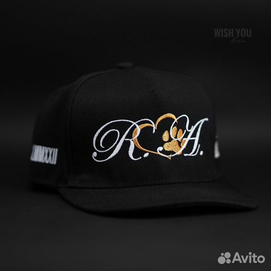 Машинная вышивка на кепках