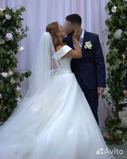 Свадебное платье