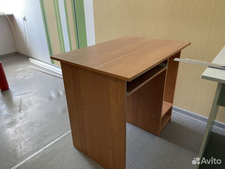 Компьютерный, письменный стол