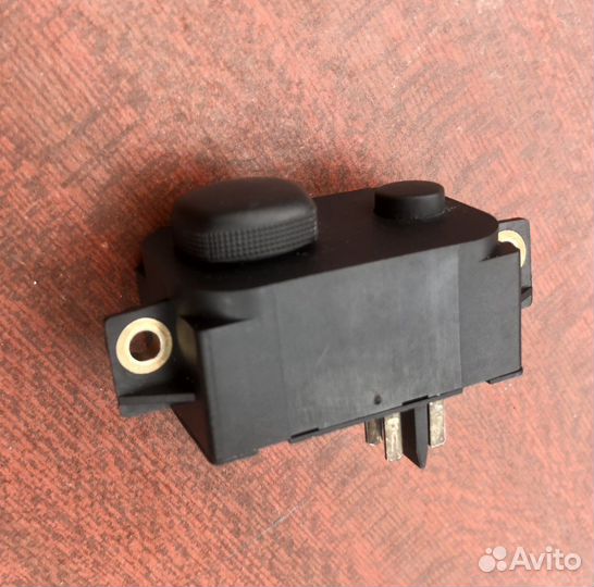 Кнопка управления рулевой колонкой Audi А8 Д2