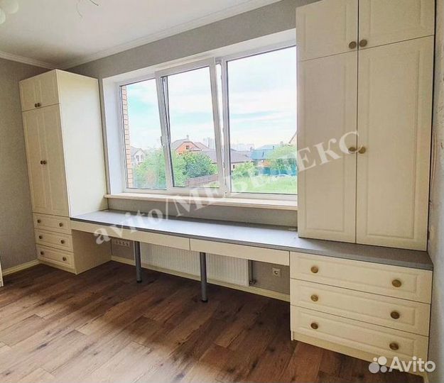 Мебель в детскую комнату