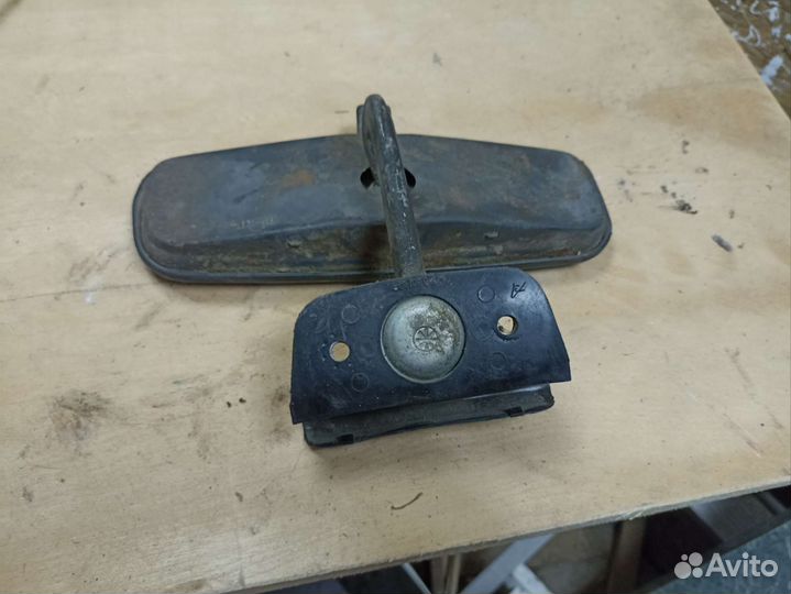 Автомобильное зеркало