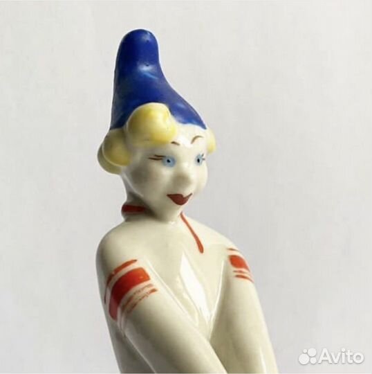 Статуэтка редкая Иван с ларцом «Конек-горбунок»