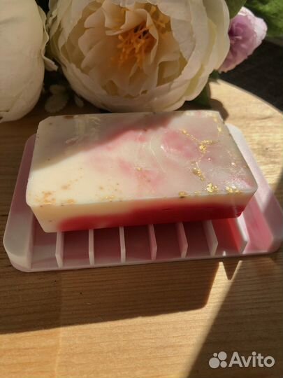 Мочалки, мыло, мыльницы, соль для ванны