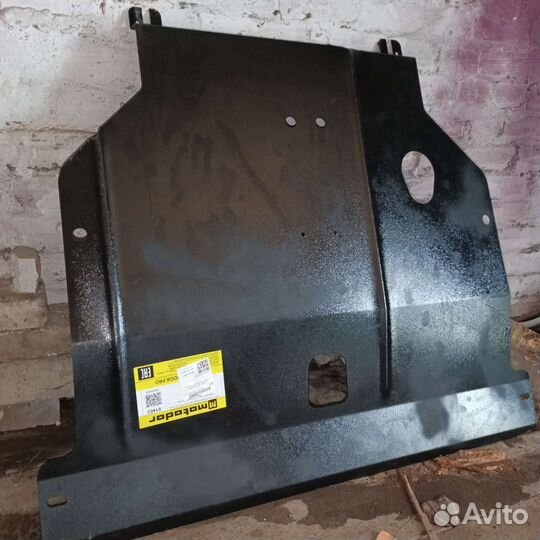 Защита двигателя Nissan almera n16