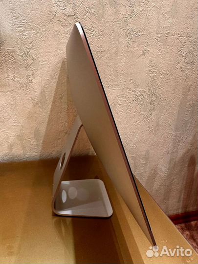 Apple iMac 21.5 2017 со светодиодной подсветкой