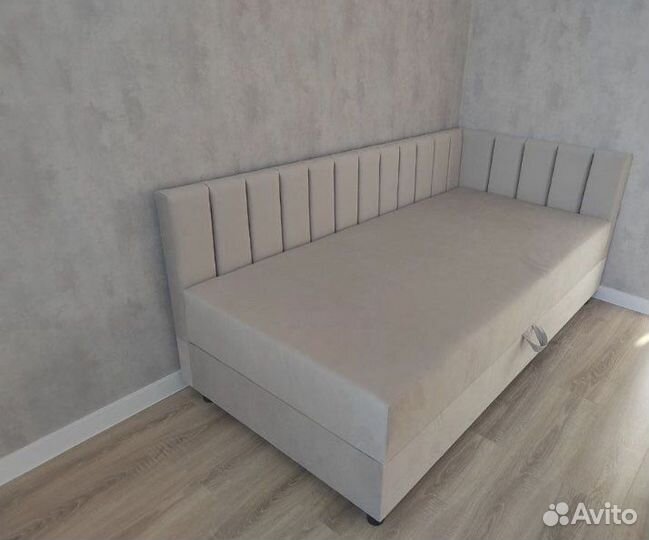 Кровать детская с подъемным механизмом