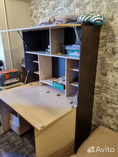 Компьютерный стол- трансформер