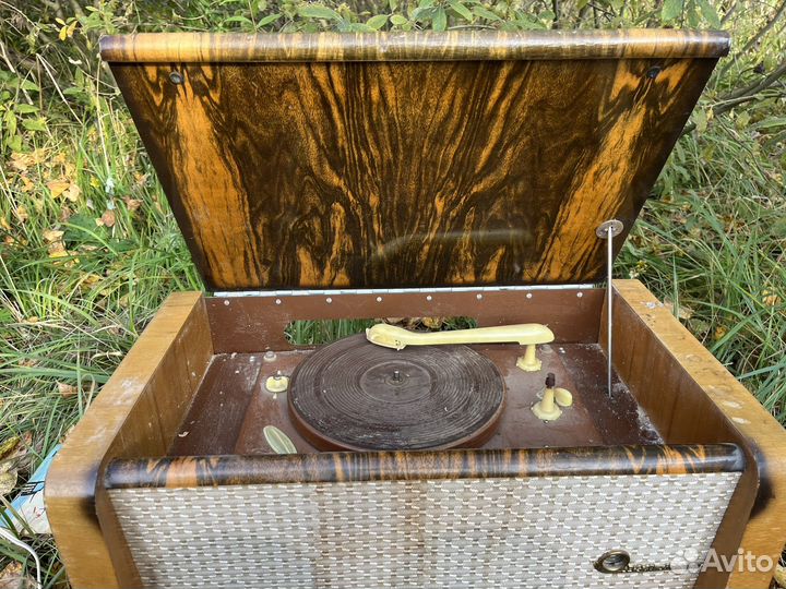 Радиоприемник вэф-аккорд