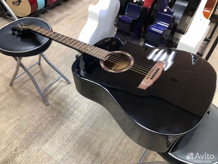 Гитара акустическая дредноут чёрная