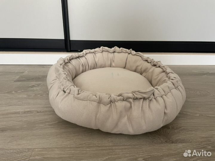 Лежанка для кошек