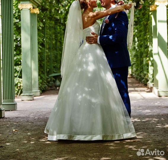 Платье свадебное