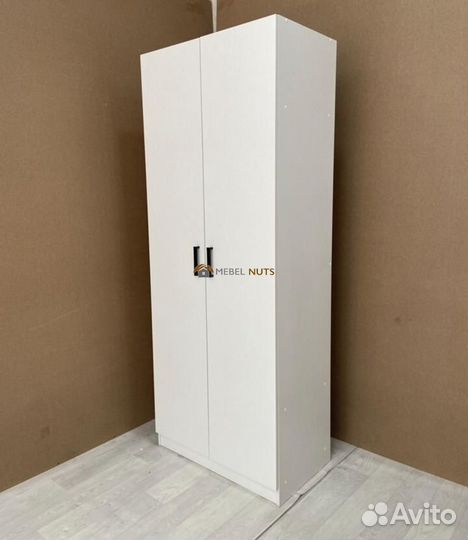 Шкаф распашной