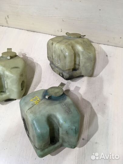 Бачок омывателя лобового стекла BMW E36