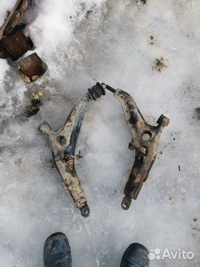 Рычаг нижний передний Honda CR-V 1. Хонда срв 1