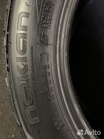 Nokian Tyres Hakkapeliitta R2 215/55 R17