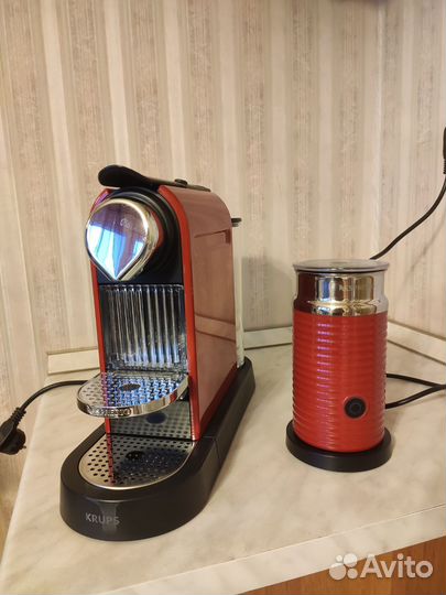 Кофемашина Krups, капучинатор Nespresso