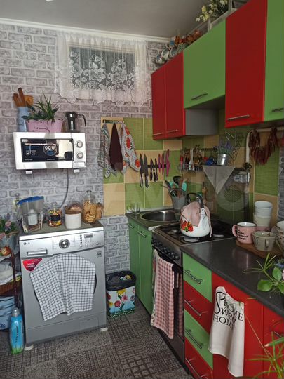 2-к. квартира, 42 м², 5/5 эт.