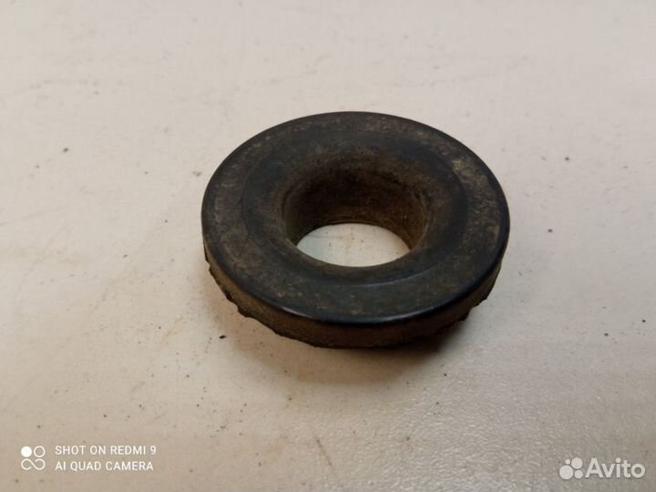 Опора корпуса воздушного фильтра Mercedes w123