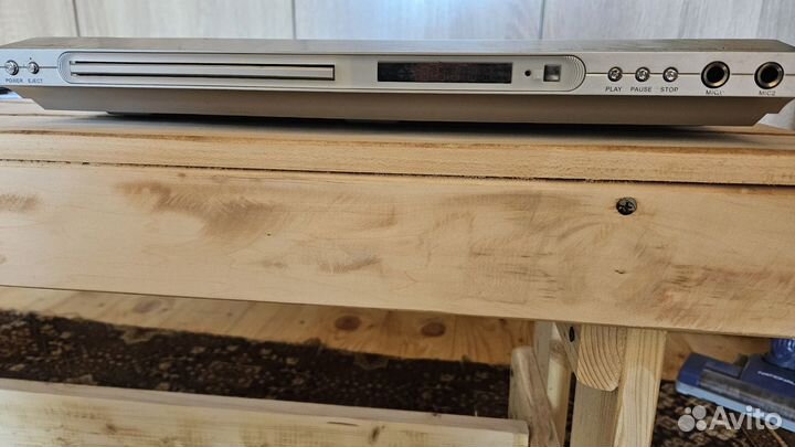 Видеомагнитофон, DVD проигрыватель, телевизор Витя