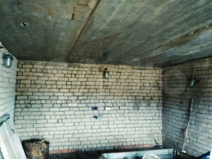 Гараж, > 30 м²
