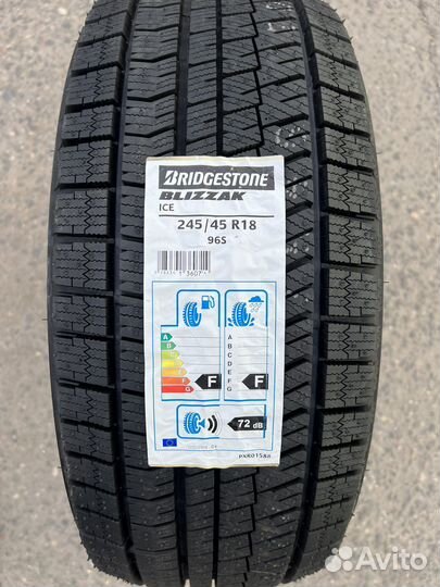 Bridgestone Blizzak Ice 245/45 R18 96S