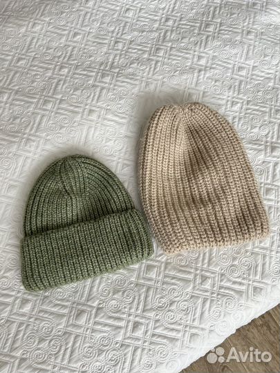 Шапочки женские новые