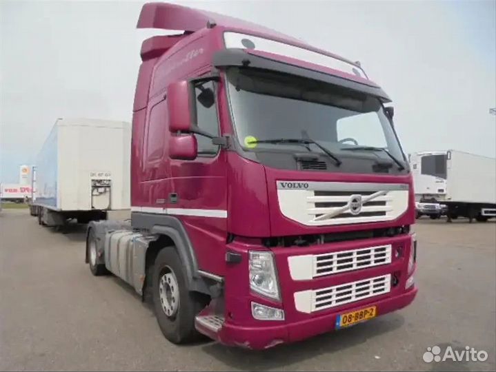 Pазбираем грузовик Volvo FM 2008-2013