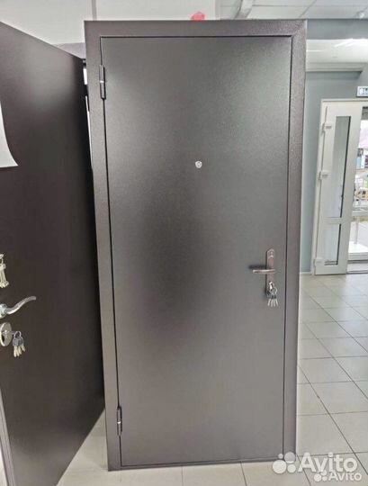 Стальные входные металлические двери Y