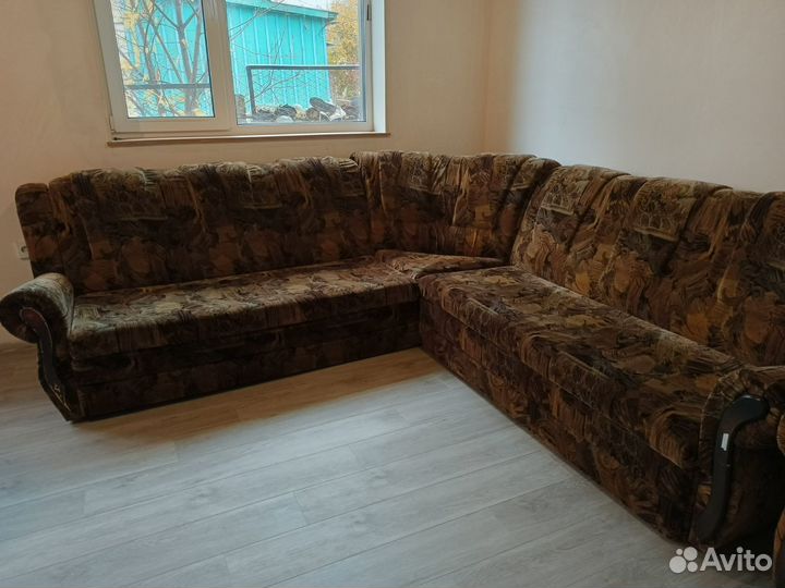 Угловой диван бу