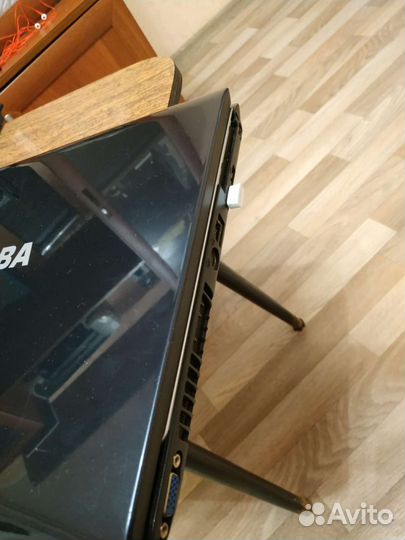 Ноутбук toshiba