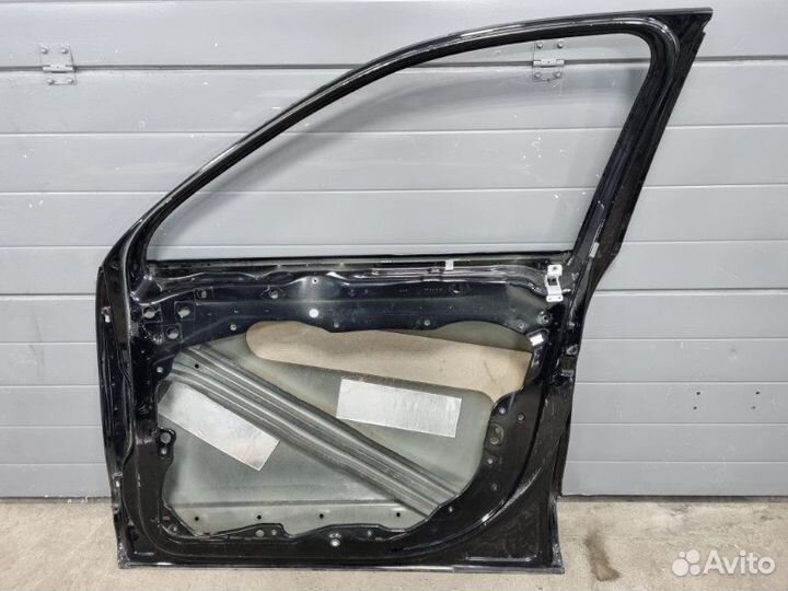 Дверь передняя правая Porsche Cayenne 958 С 2010