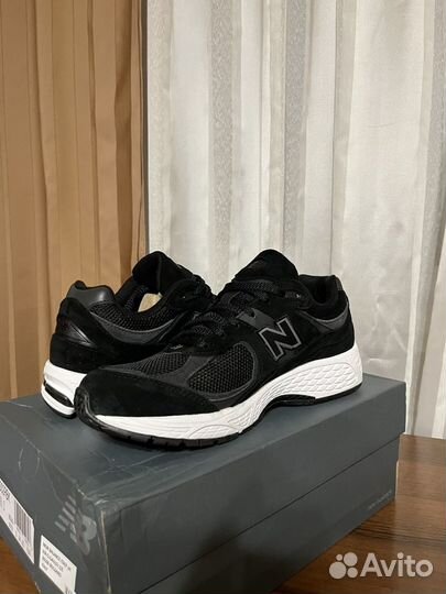 New Balance 2002R Black