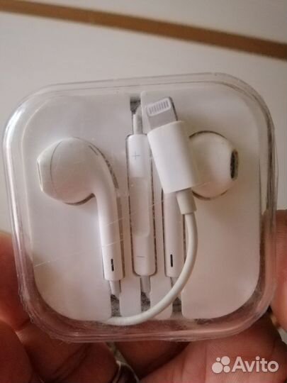 Наушники apple earpods (разъём lightning)