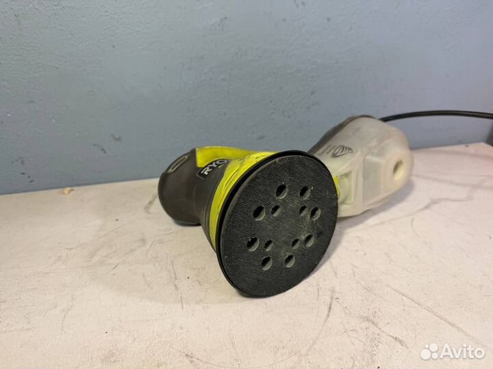 Эксцентриковая шлифмашина Ryobi ROS300