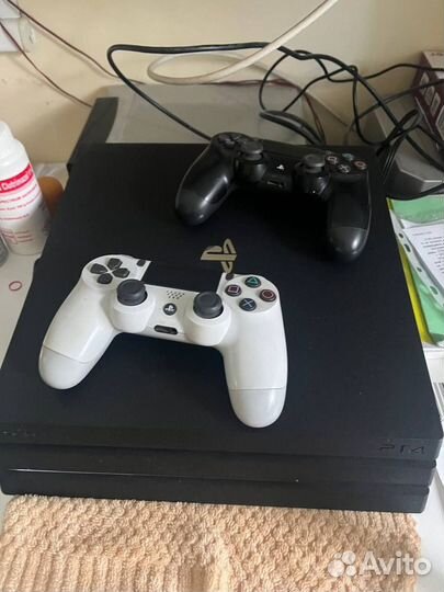 Sony playstation 4 PS4 pro 1tb новая