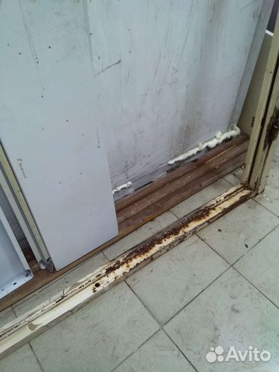 Противопожарная металлическая дверь