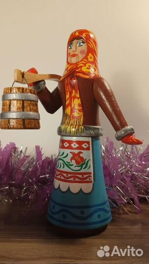 Статуэтка деревянная №10