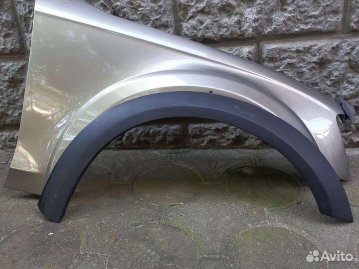 Переднее правое крыло Audi