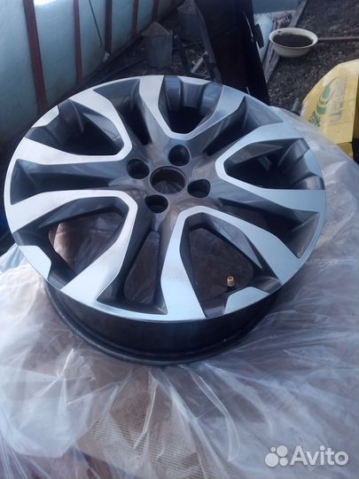 Литые диски Лада Веста,Х-Рей