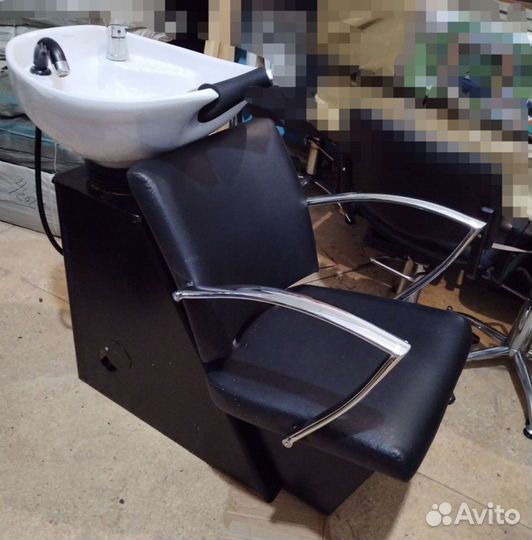 Кресло парикмахерское. Мойка.Тележка