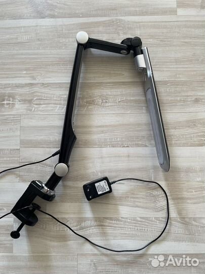 Лампа настольная