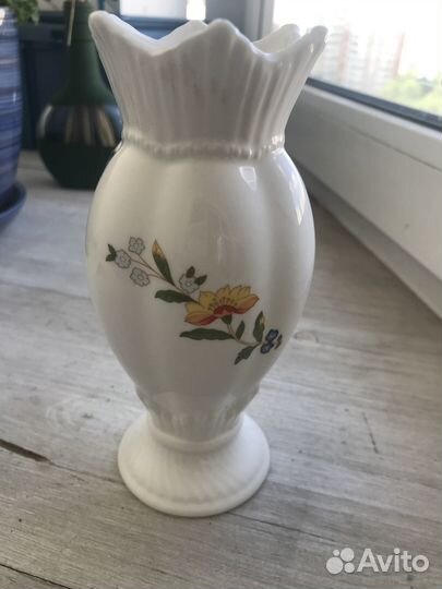 Aynsley вазочка 16 см