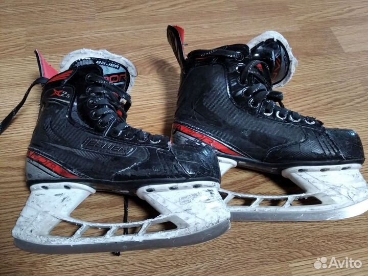 Хоккейные коньки bauer vapor2.5
