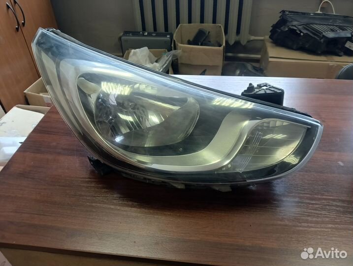 Фара правая Hyundai Solaris 2010-2014