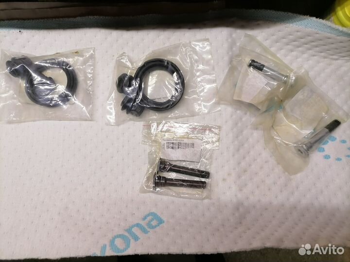 Ремкомплект переднего суппорта KIA 58102-1GA00