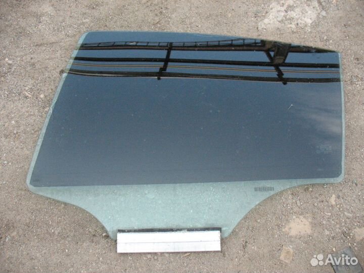 Стекло заднее седан левое/правое Opel Astra H